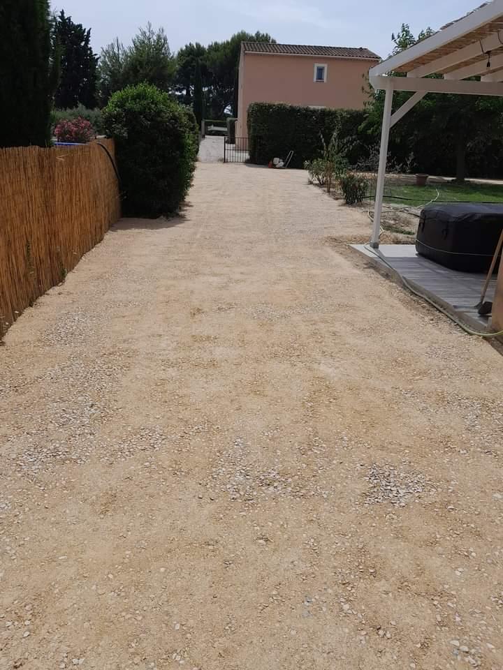 Laissez-moi réaliser les chemins qui facilitera l’accessibilité de votre espace extérieur dans le Vaucluse.
